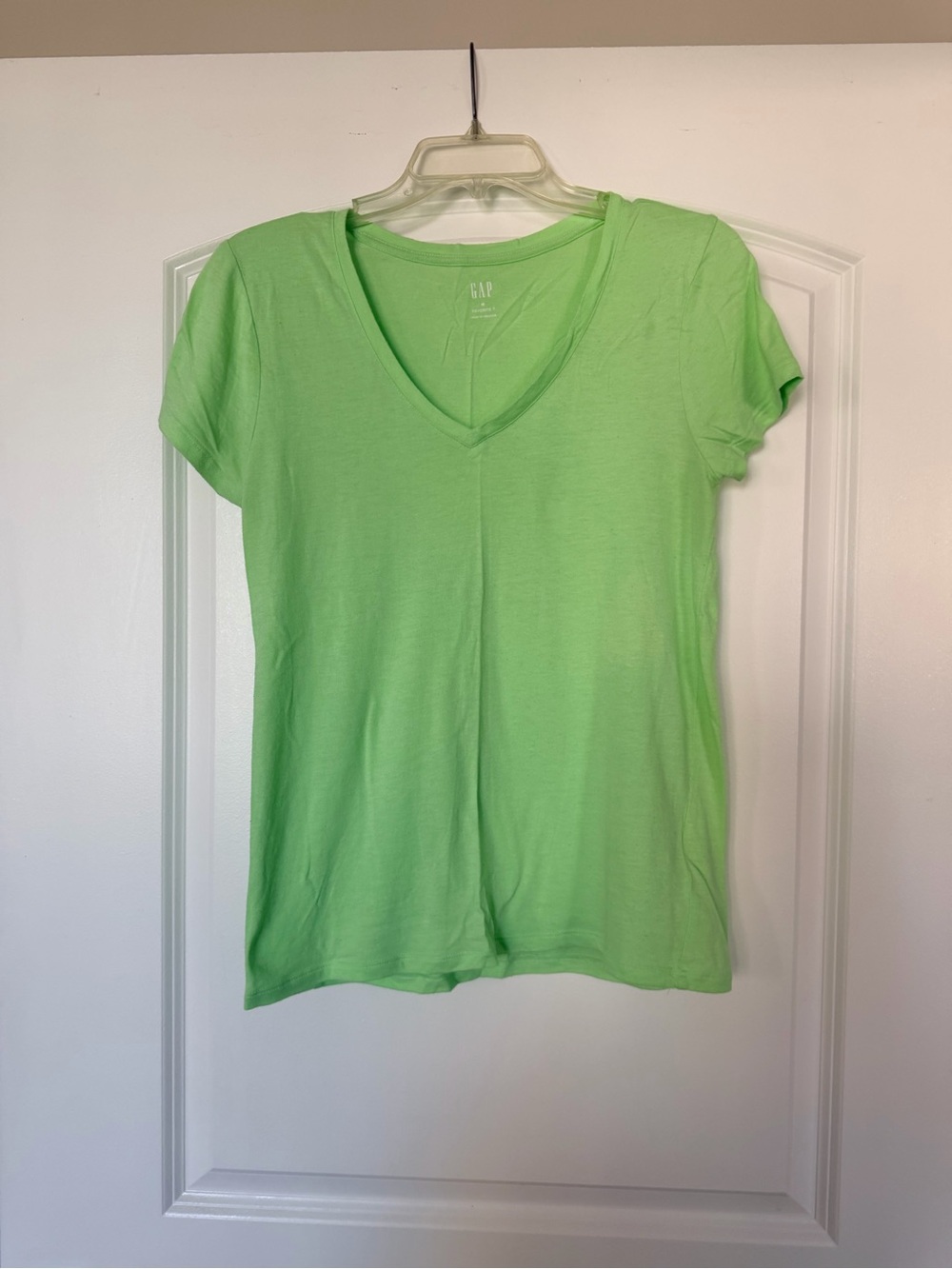 GAP Women’s Lime Green V-Neck Favorite Tee